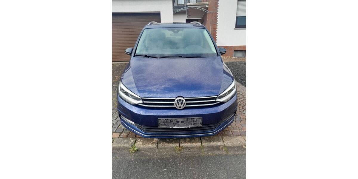 VW Touran 118.000 km 20.450 &euro; Föhren 54343