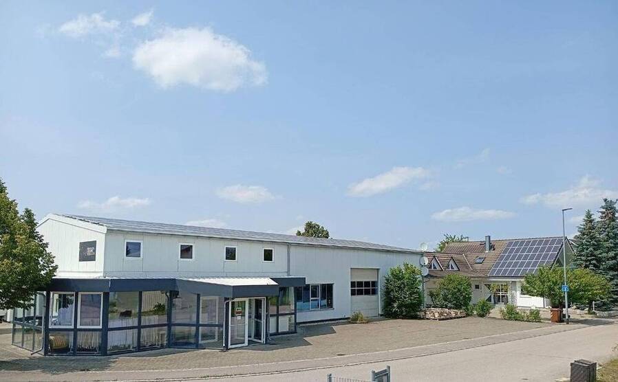 Zweigenerationshaus & Gewerbehalle | 1.920 m² Grundstück | 1.440?€umbauter m²