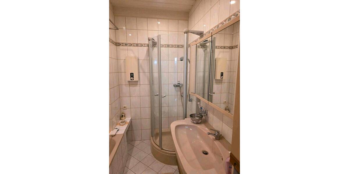 Doppelhaushälfte Gersheim - 7.5 Zimmer, 150 m&sup2;, 110.000&euro; | Angebot:26955336