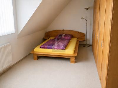 BALKON, AUFZUG & TG - BEZUGSFERTIG - Dachgeschoßwohnung Schömberg | Angebot:27019967