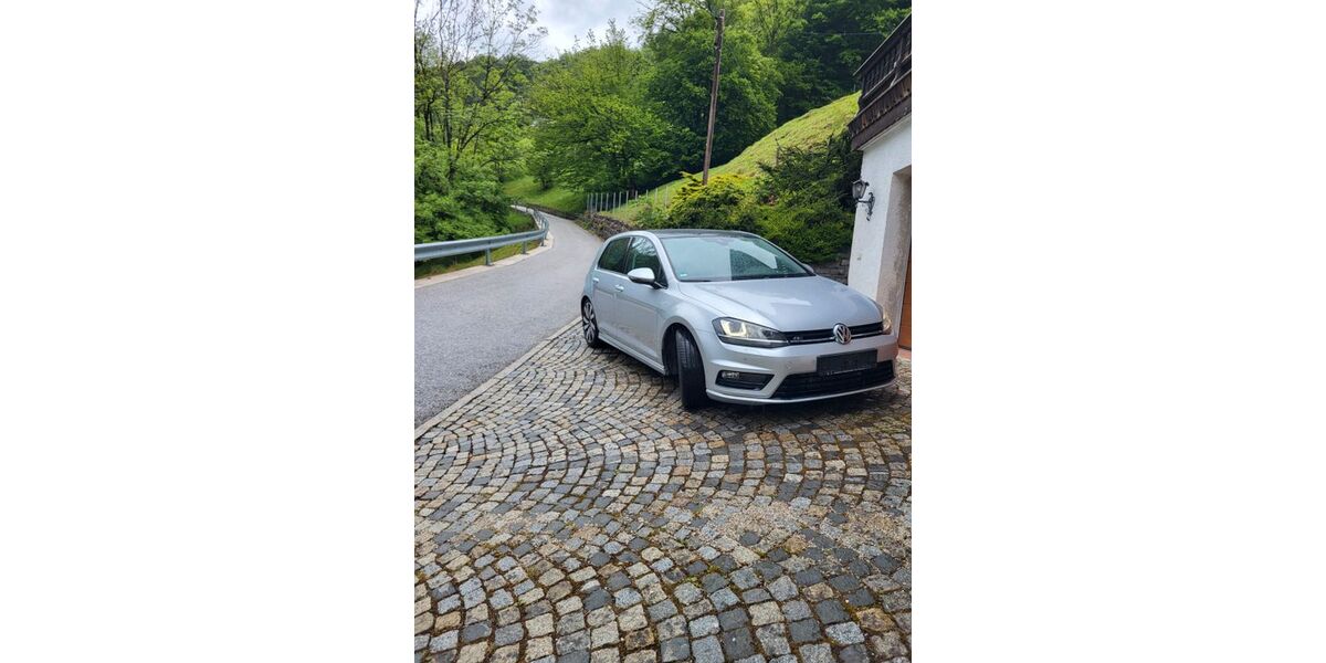 VW Golf 128.000 km 11.600 &euro; Marktschellenberg 83487