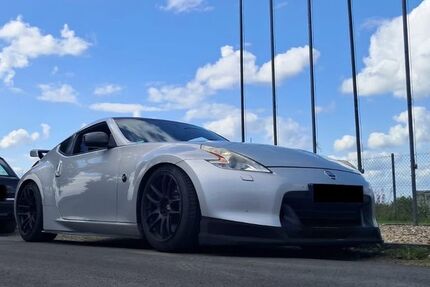 Nissan 370Z 141.000 km 21.500 &euro; Köln 50827
