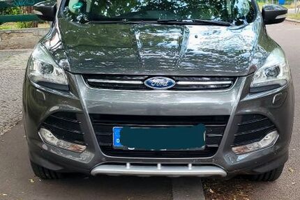 Ford Kuga 77.000 km 13.490 &euro; Merseburg 06217