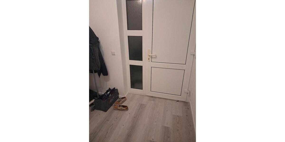 Erdgeschoßwohnung Regensburg Brandlberg - 4 Zimmer, 20 m&sup2;, 450&euro; | Angebot:25857755