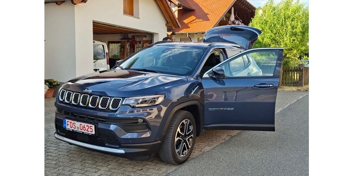 Jeep Compass 32.000 km 23.800 &euro; Sulz 72172