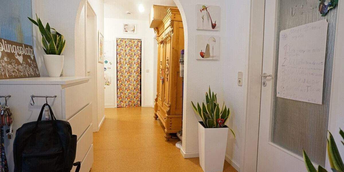 Etagenwohnung Zierenberg - 4 Zimmer, 98 m&sup2;, 139.000&euro; | Angebot:25668396