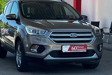 Ford Kuga 60.000 km 13.999 &euro; Oberndorf am Neckar 78727