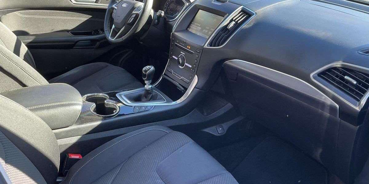 Ford Edge 83.654 km 14.700 &euro; Wey (Jüchen) 41363