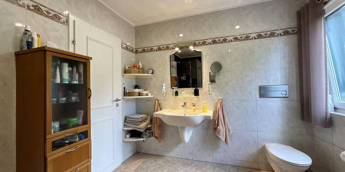 Einfamilienhaus Isernhagen Kirchhorst - 5 Zimmer, 196 m&sup2;, 678.000&euro; | Angebot:26841559