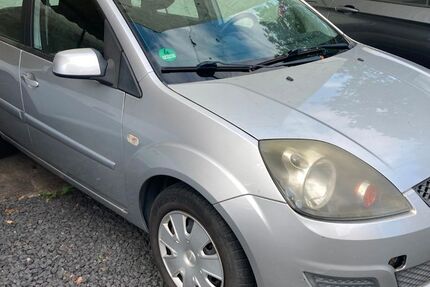 Ford Fiesta 163.000 km 2.900 € Hanau 63450