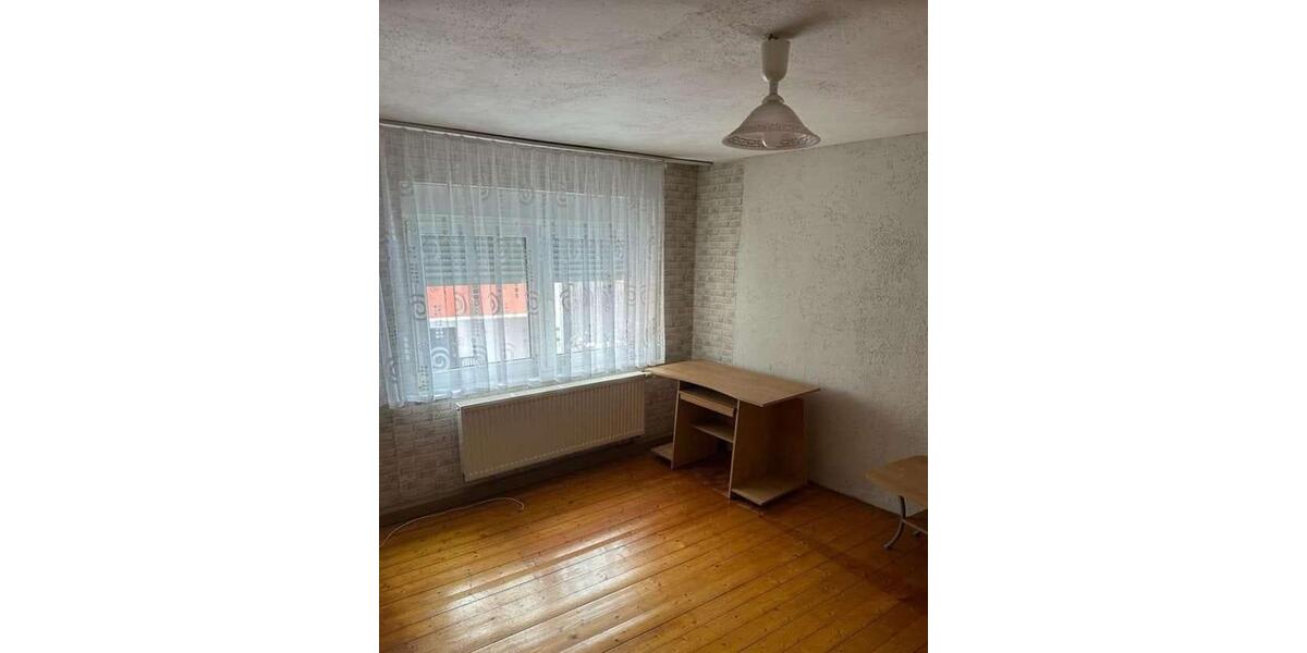 Reihenhaus Neunburg vorm Wald - 10 Zimmer, 101 m&sup2;, 130.000&euro; | Angebot:26521373