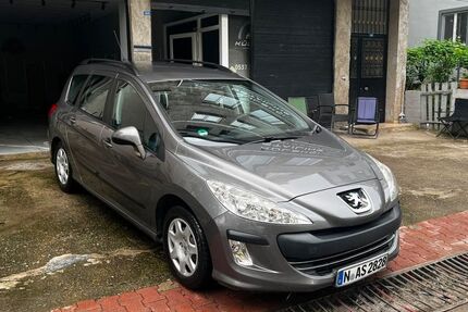 Peugeot 308 122.000 km 3.999 &euro; Nürnberg 90451