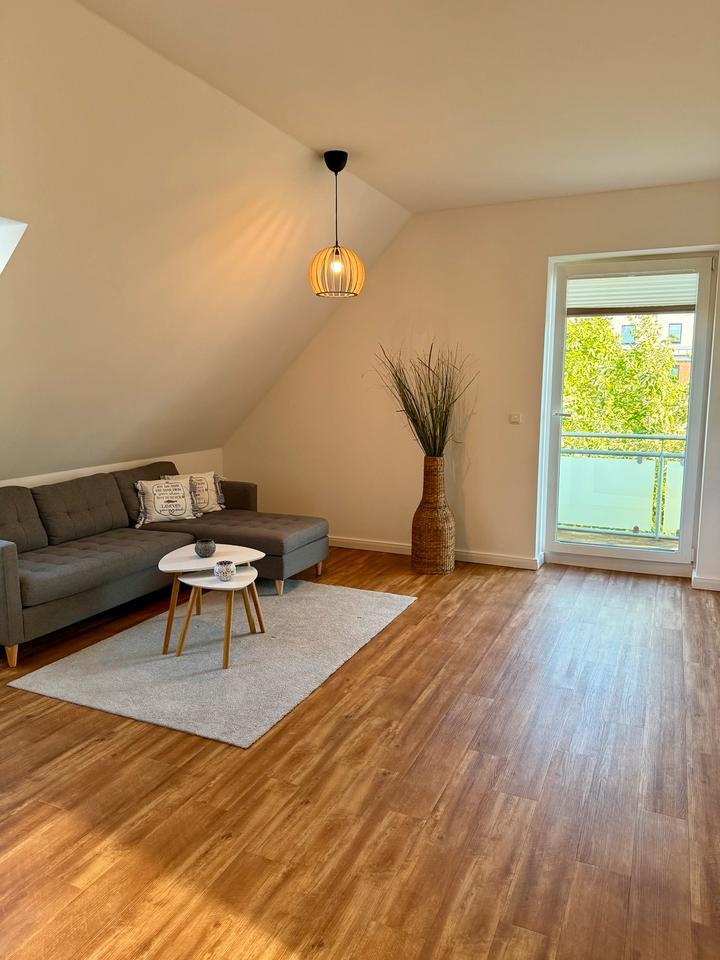 möblierte Wohnung mit Balkon in Burg 23769, ab 10. Oktober 2025