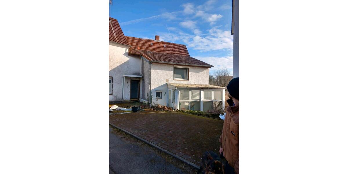 Mehrfamilienhaus, Wohnhaus Blomberg - 5 Zimmer, 150 m&sup2;, 75.000&euro; | Angebot:26822011