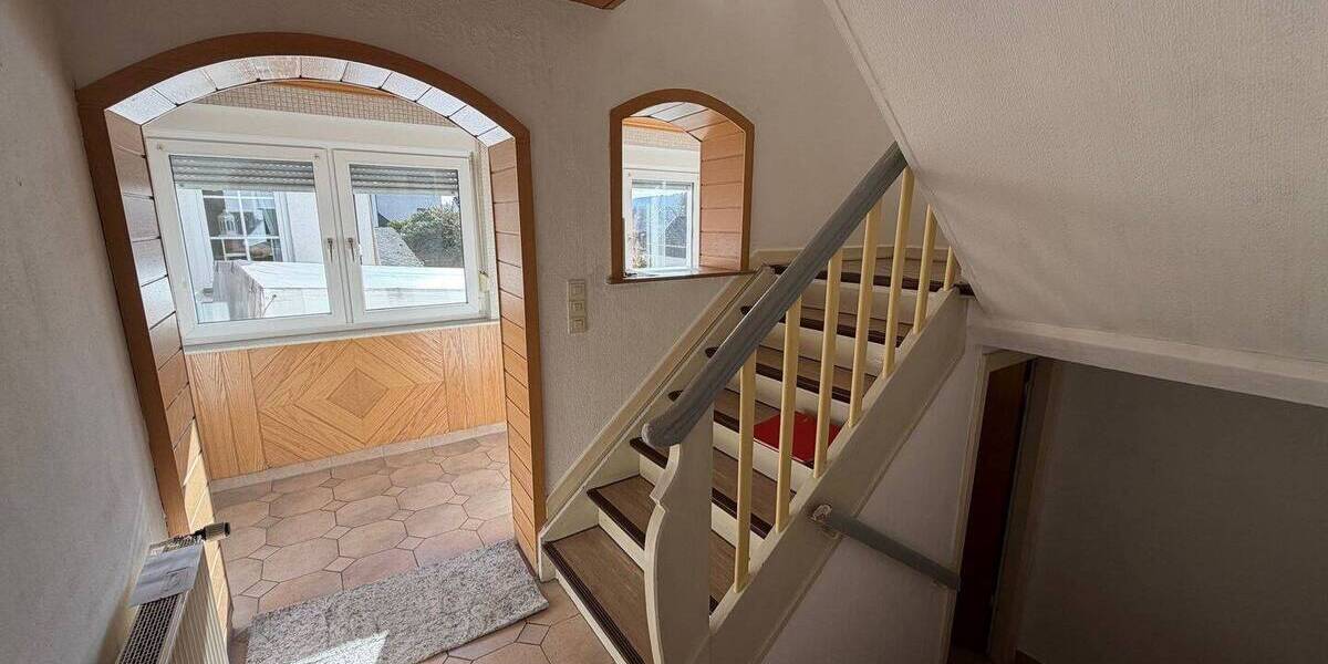 Doppelhaushälfte Bad Berleburg - 5 Zimmer, 135 m&sup2;, 189.000&euro; | Angebot:25938522