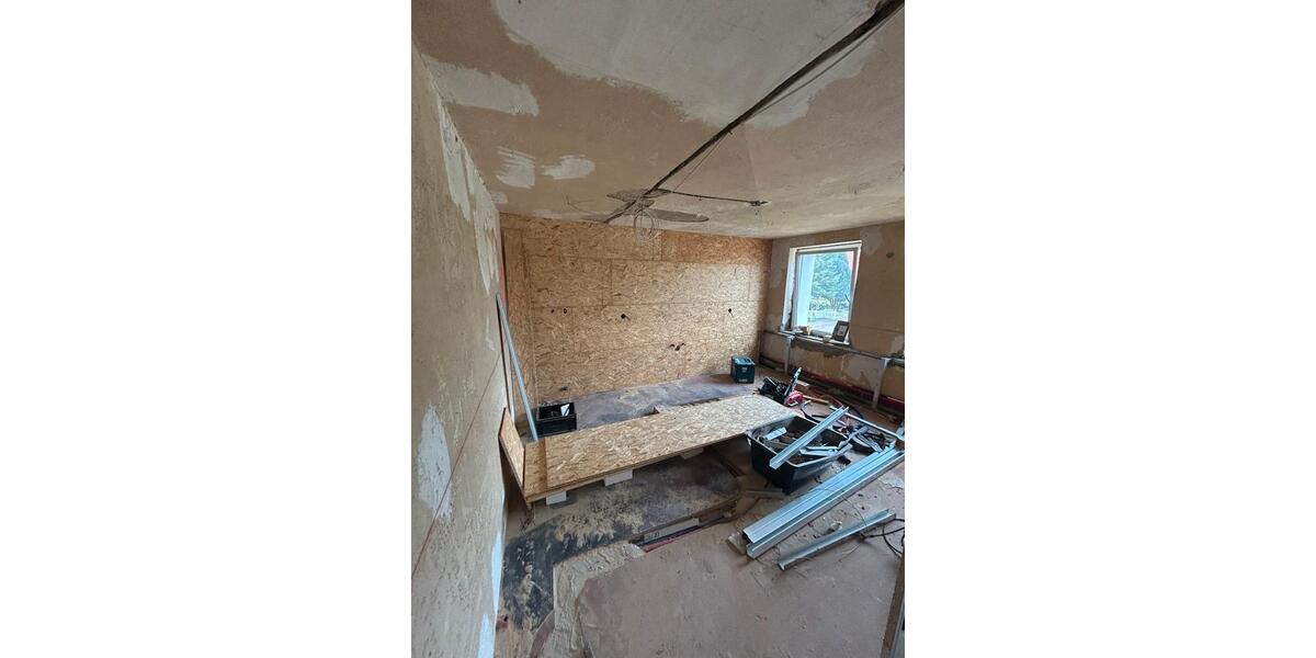Mehrfamilienhaus, Wohnhaus Teterow - 13 Zimmer, 240 m&sup2;, 190.000&euro; | Angebot:27072753