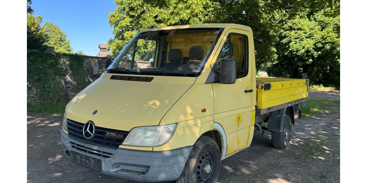Mercedes-Benz Sprinter 245.000 km 2.499 &euro; Limburg - Eschhofen 65552