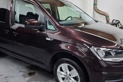VW Caddy 83.928 km 22.990 &euro; Cottbus 03042