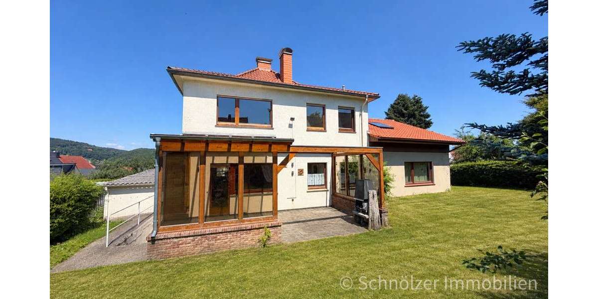 Einfamilienhaus Vlotho - 7 Zimmer, 231 m&sup2;, 235.000&euro; | Angebot:27106873