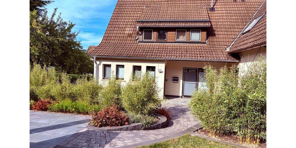 Doppelhaushälfte Hilchenbach - 6 Zimmer, 160 m&sup2;, 359.000&euro; | Angebot:27194345