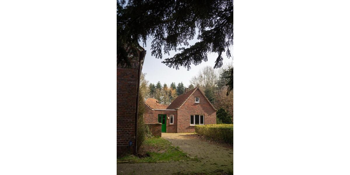 Bauernhaus, Landhaus Uplengen - 7 Zimmer, 150 m&sup2;, 320.000&euro; | Angebot:26114493