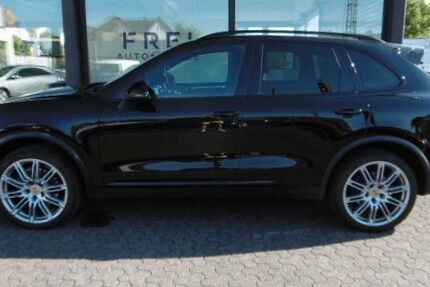 Porsche Cayenne 296.000 km 19.700 &euro; Gustavsburg 65462
