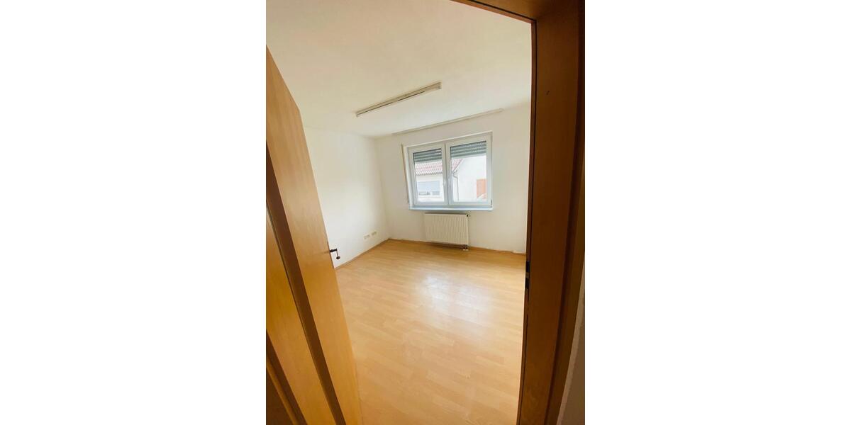 Etagenwohnung Heubach - 3 Zimmer, 61 m&sup2;, 750&euro; | Angebot:25342622