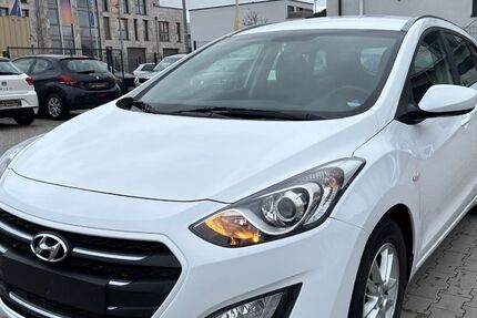 Hyundai i30 85.000 km 8.990 &euro; Kelkheim 65779