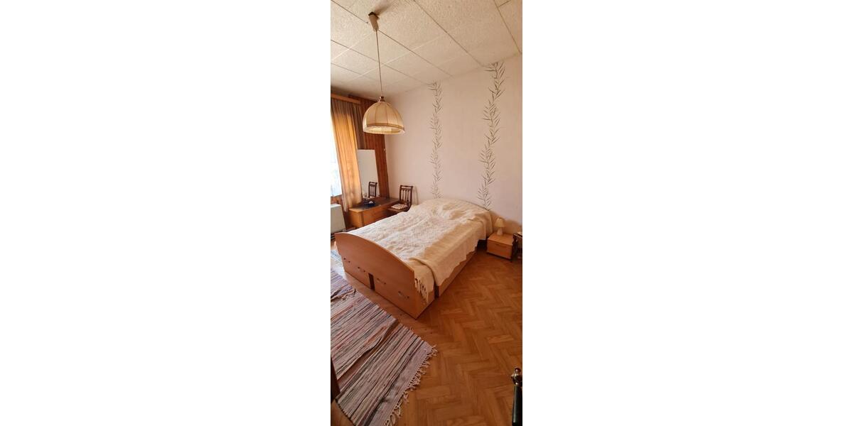 Doppelhaushälfte Mettlach - 9 Zimmer, 175 m&sup2;, 129.000&euro; | Angebot:26979738