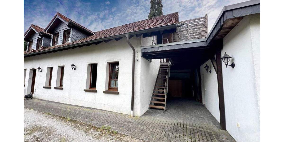Mehrfamilienhaus, Wohnhaus Leverkusen Quettingen - 6 Zimmer, 191 m&sup2;, 599.000&euro; | Angebot:25844867