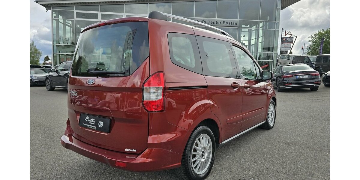 Ford Tourneo Courier 1.5 TDCI/NAVI/KAMERA/1.HAND 90.365 km 10.900 &euro; Villingen-Schwenningen 78054