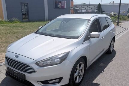 Ford Focus 330.100 km 2.499 &euro; stammham 85134