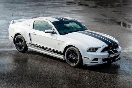 Ford Mustang 8.640 km 23.950 &euro; Rennerod 56477