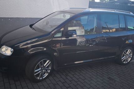 VW Touran 327.255 km 3.399 &euro; Herdorf 57562