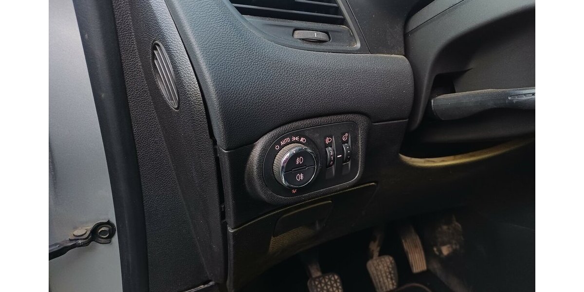 Opel Zafira C Tourer Innovation 225.537 km 6.995 &euro; Meißen 01662