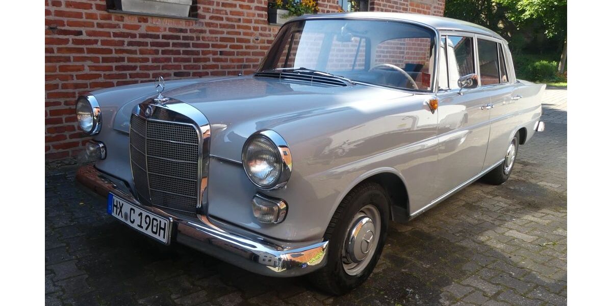 Mercedes-Benz 190 10.025 km 28.000 &euro; Bad Driburg 33014