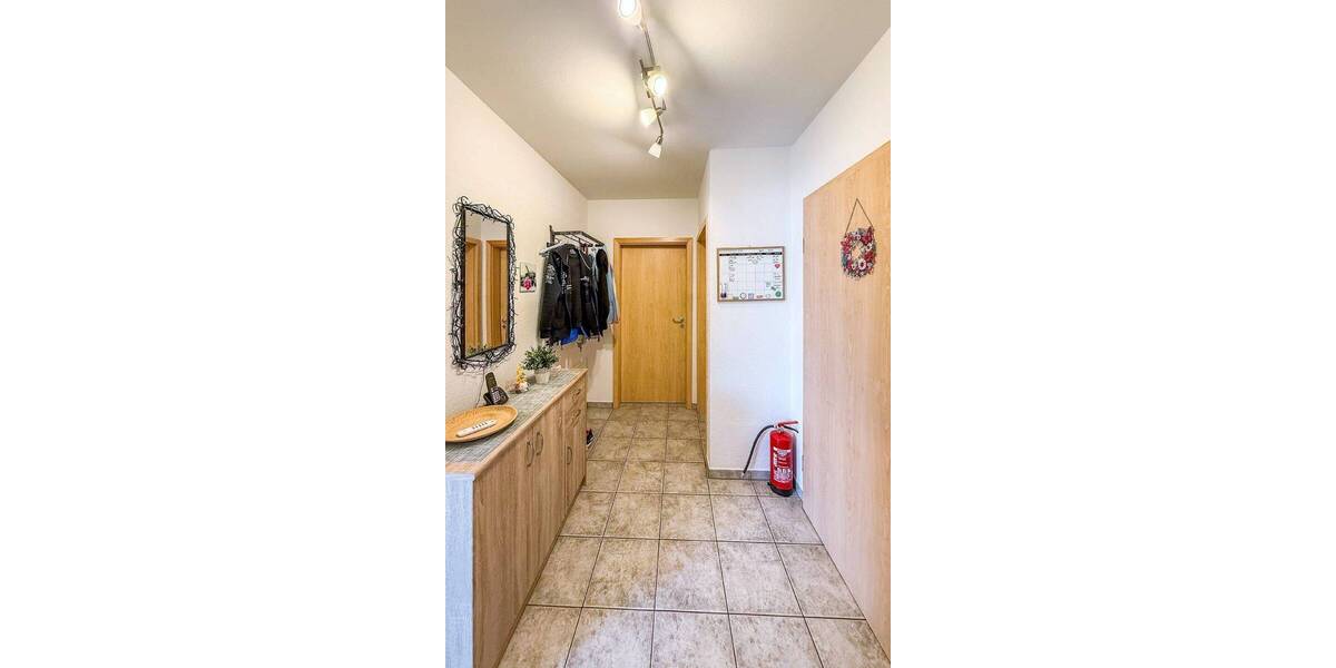 Etagenwohnung Lohmar - 3 Zimmer, 81 m&sup2;, 900&euro; | Angebot:26346417