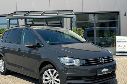 VW Touran 157.800 km 13.499 &euro; Delmenhorst 27755