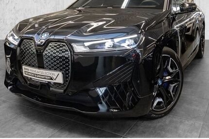BMW iX 15.324 km 55.480 &euro; Leverkusen 51371