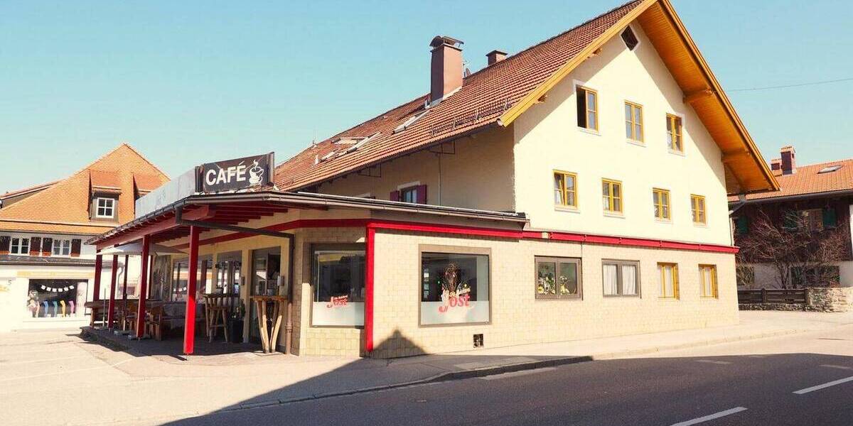 Wohn- und Geschäftshaus im Ortskern von Nesselwang 1 zimmer