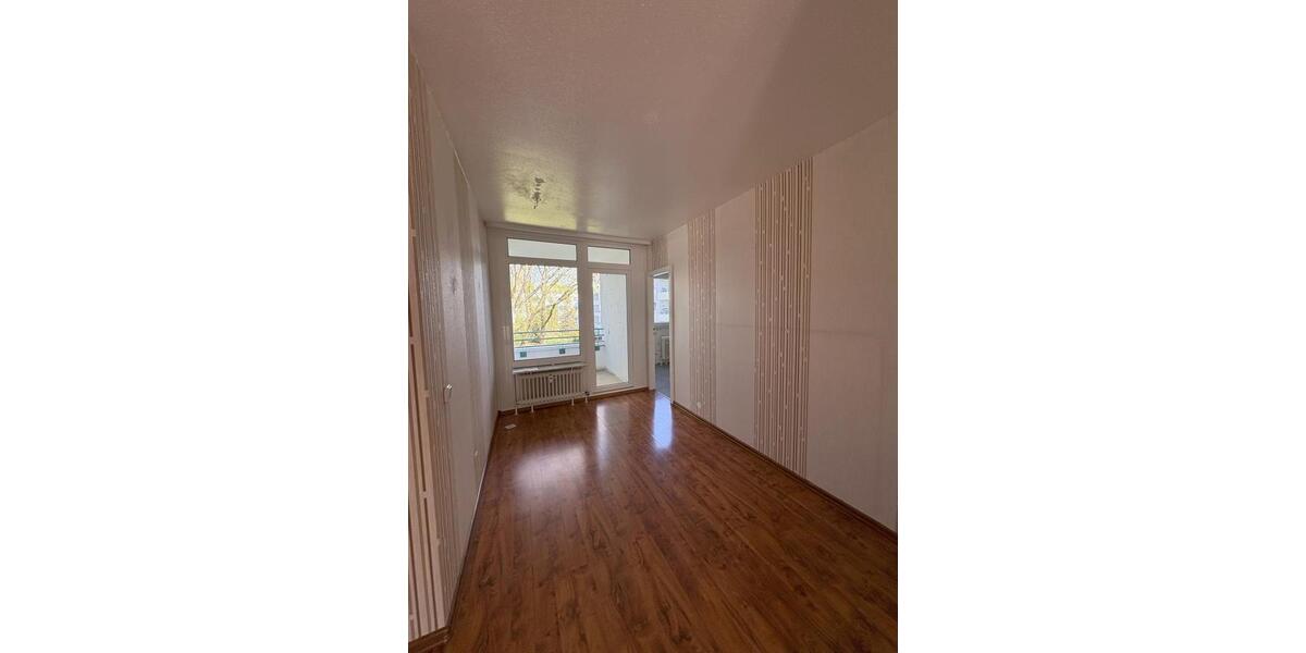 Etagenwohnung Ratingen Tiefenbroich - 3 Zimmer, 82 m&sup2;, 879&euro; | Angebot:26270295