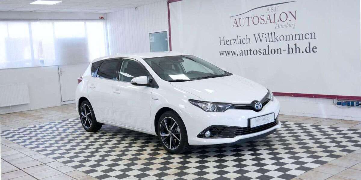 Toyota Auris 17.225 km 18.799 &euro; Hamburg 22399