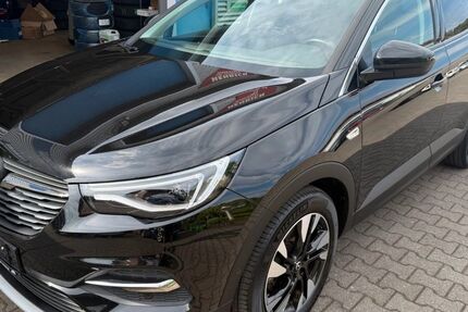 Opel Grandland (X) 79.026 km 15.990 &euro; Mörschbach 55494