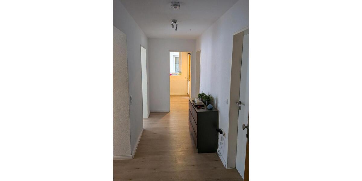 Erdgeschoßwohnung Varel - 3 Zimmer, 80 m&sup2;, 585&euro; | Angebot:26376838
