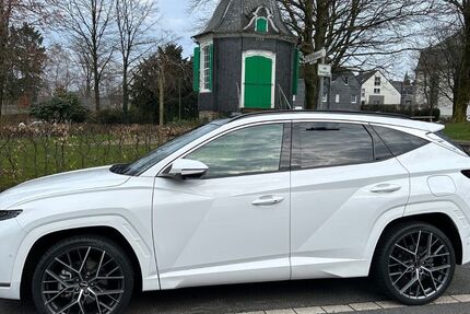 Hyundai TUCSON 31.000 km 35.400 € Radevormwald 42477