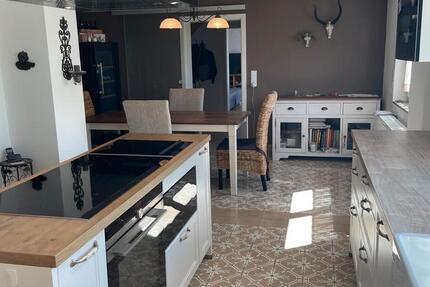 Haus Weißenburg in Bayern - 5 Zimmer, 130 m&sup2;, 495.000&euro; | Angebot:27021523