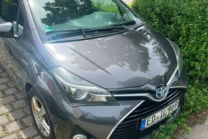Toyota Yaris 215.000 km 7.900 &euro; München 81929