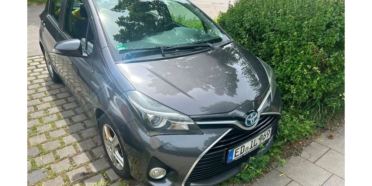 Toyota Yaris 215.000 km 7.900 &euro; München 81929