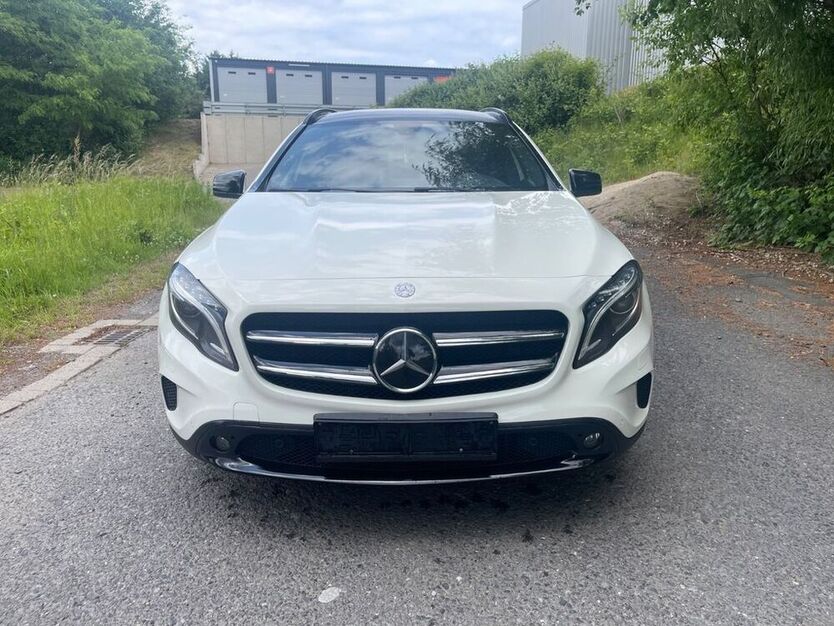 GLA 220