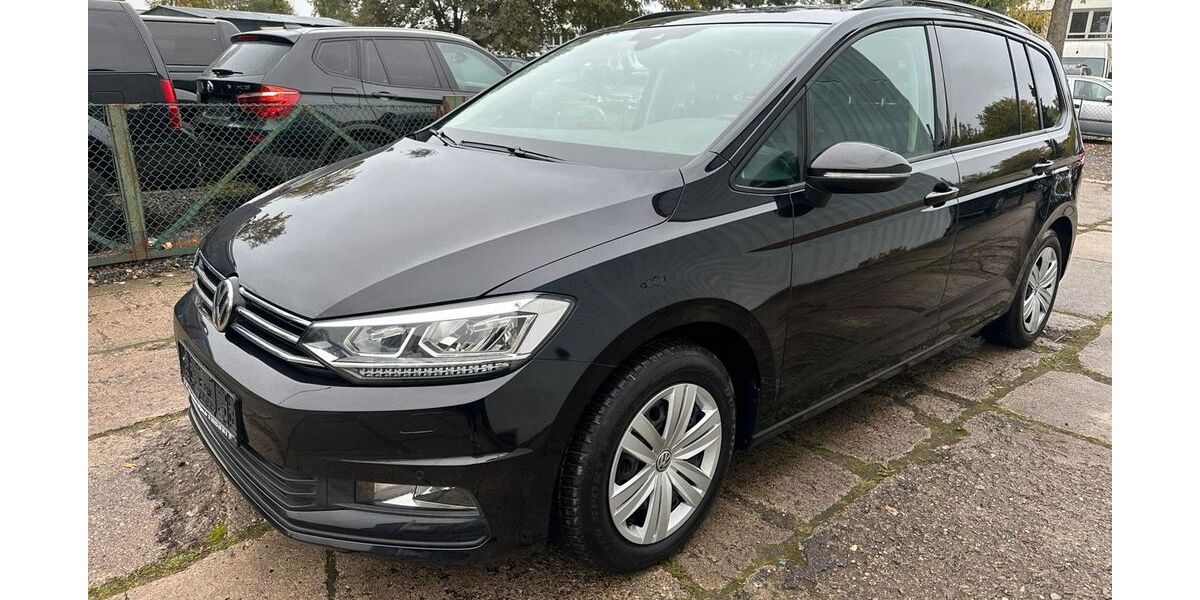 VW Touran 164.000 km 14.950 &euro; Berlin 12277